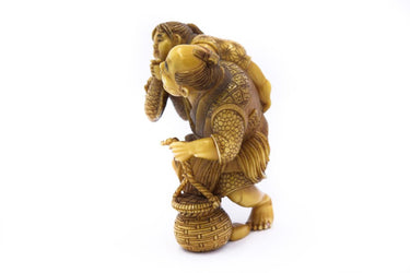 Netsuke Fisherman with Child by Gyokusho 0616