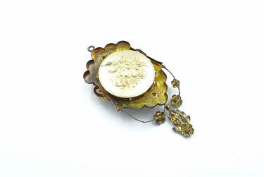Victorian Yellow and Rose Gold Cameo Pendant