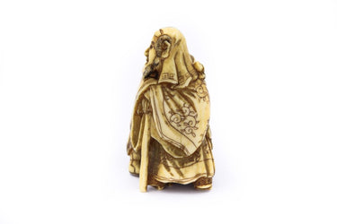 Netsuke Back of Samuri 0624
