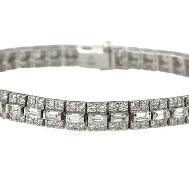 18K White Gold Diamond Bracelet.