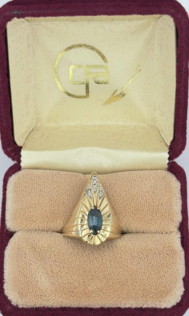 Estate ‚ÄúFeathers‚Äù Ring by Ert√© ‚Äì Limited Edition.